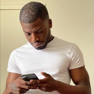 Meet your Posher, Victor